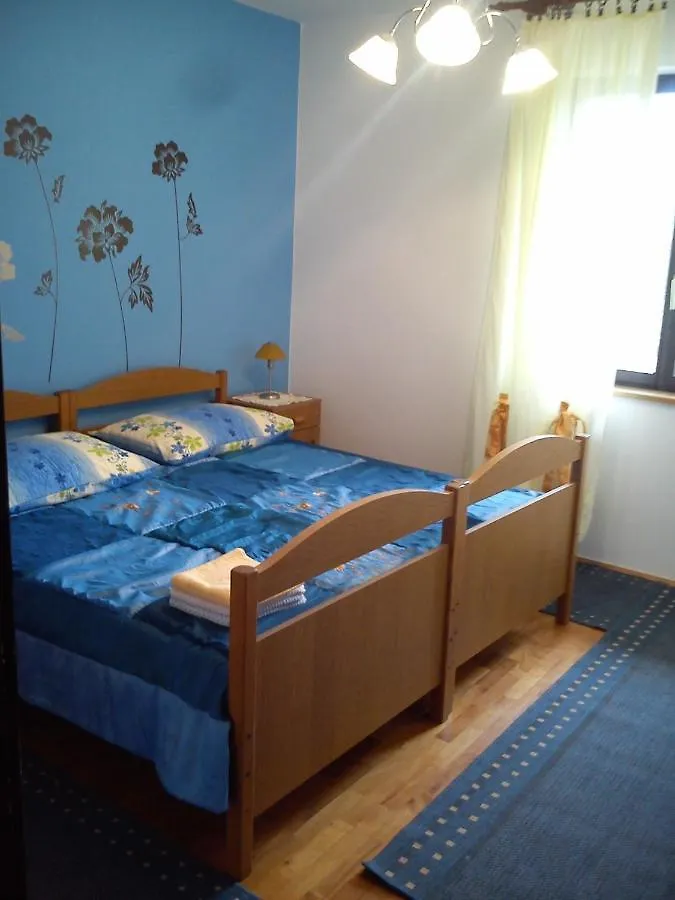 Apartment Violeta Pula 0*,