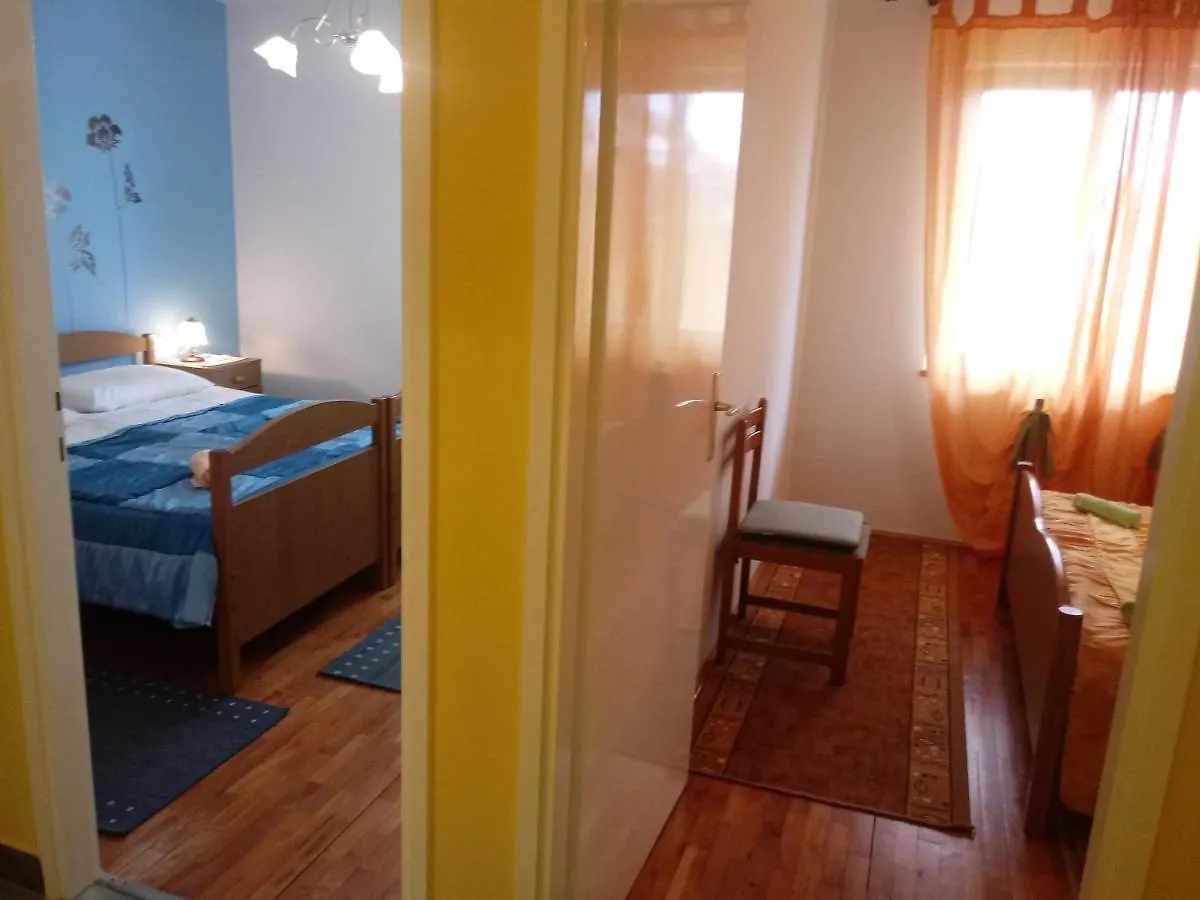 Apartment Violeta Pula